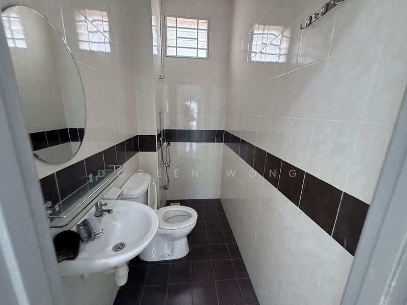2-storey Terraced House for Sale in Tebrau (Johor) - Doreen Wong - Bathroom - PropertyGuru.com.my