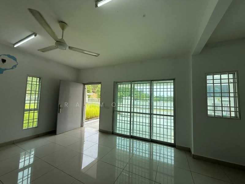 Saujana Tropika untuk Untuk Dijual - RM 999,000, Apr 2026 - Living Room - PropertyGuru.com.my
