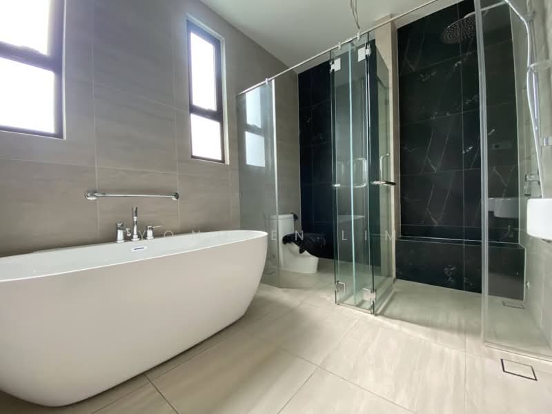 Bungalow for Sale in Setia Eco Park (Setia Alam) - Yongsen Lim - Bathroom - PropertyGuru.com.my