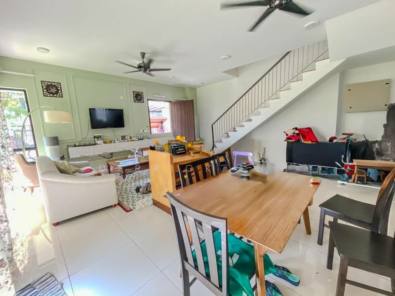 2-storey Terraced House for Sale in Elmina (Shah Alam) - Derrick Ang - Living Room - PropertyGuru.com.my