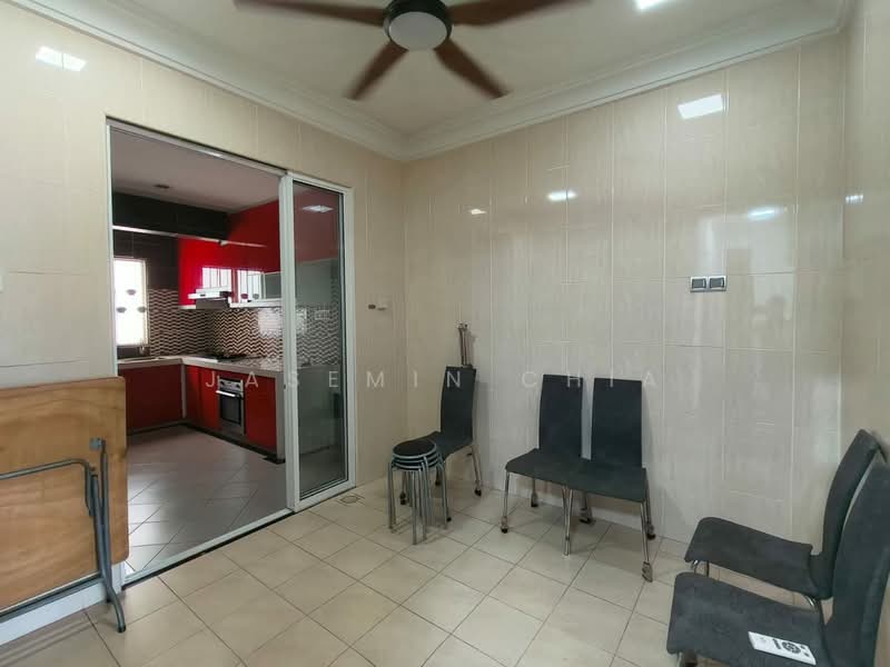3-storey Terraced House for Rent in Laman Rimbunan (Kepong) - Jasemin Chia - Kitchen - PropertyGuru.com.my