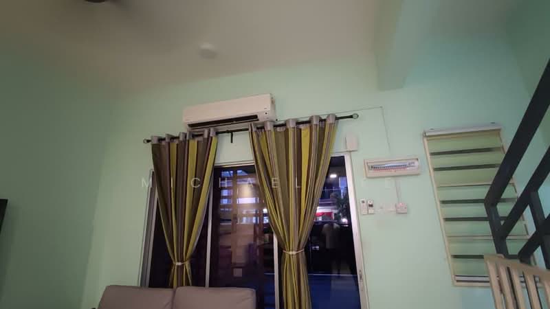 SARI ALAMANDA 4 @ RAWANG untuk Untuk Disewa - RM 1,649 /bulan, Mac 2026 - Living Room - PropertyGuru.com.my