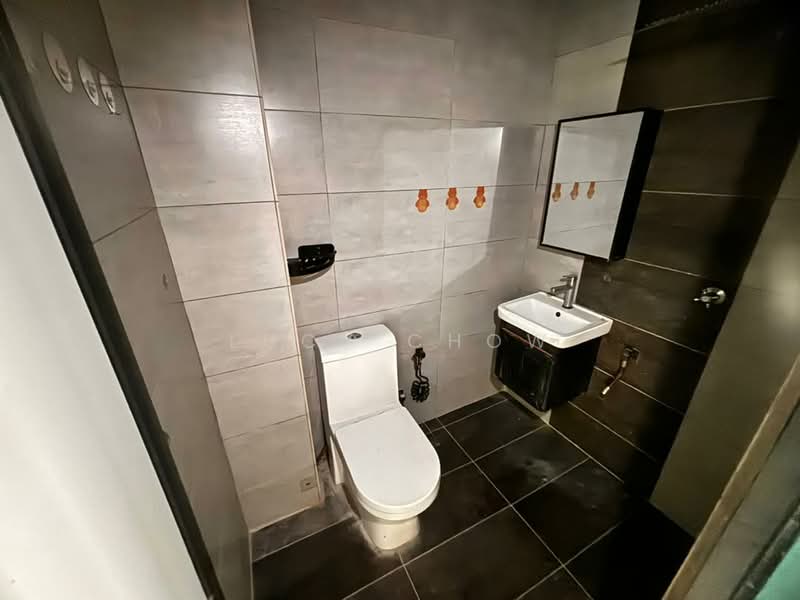 Rumah Teres 2 Tingkat untuk Disewa di Rawang (Selangor) - Lucy Chow - Bathroom - PropertyGuru.com.my