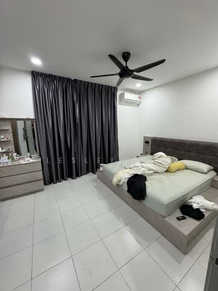 2.5-storey Terraced House for Sale in Johor Bahru (Johor) - Lesley Tan - Bedroom - PropertyGuru.com.my