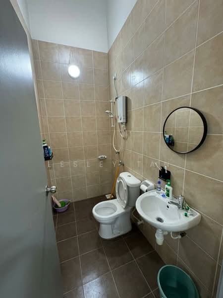 2.5-storey Terraced House for Sale in Johor Bahru (Johor) - Lesley Tan - Bathroom - PropertyGuru.com.my