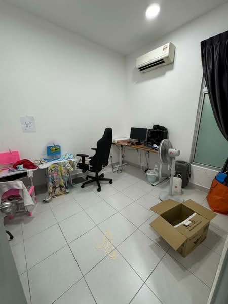 2.5-storey Terraced House for Sale in Johor Bahru (Johor) - Lesley Tan - Study - PropertyGuru.com.my