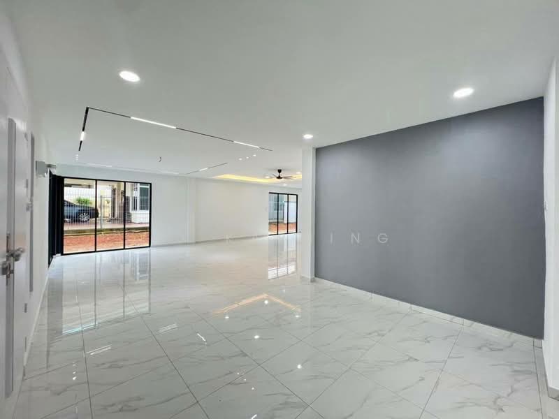 Kebun Teh JB Town Double Storey Bungalow | Fully Renovated RM800k untuk Untuk Dijual - RM 1,780,000, Mac 2026 - Living Room - PropertyGuru.com.my