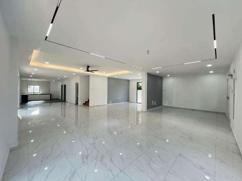 Kebun Teh JB Town Double Storey Bungalow | Fully Renovated RM800k untuk Untuk Dijual - RM 1,780,000, Mac 2026 - Living Room - PropertyGuru.com.my
