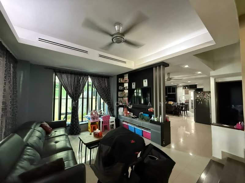 Semi-Detached House for Sale in Bukit Rahman Putra (Sungai Buloh) - Derrick Ang - Living Room - PropertyGuru.com.my