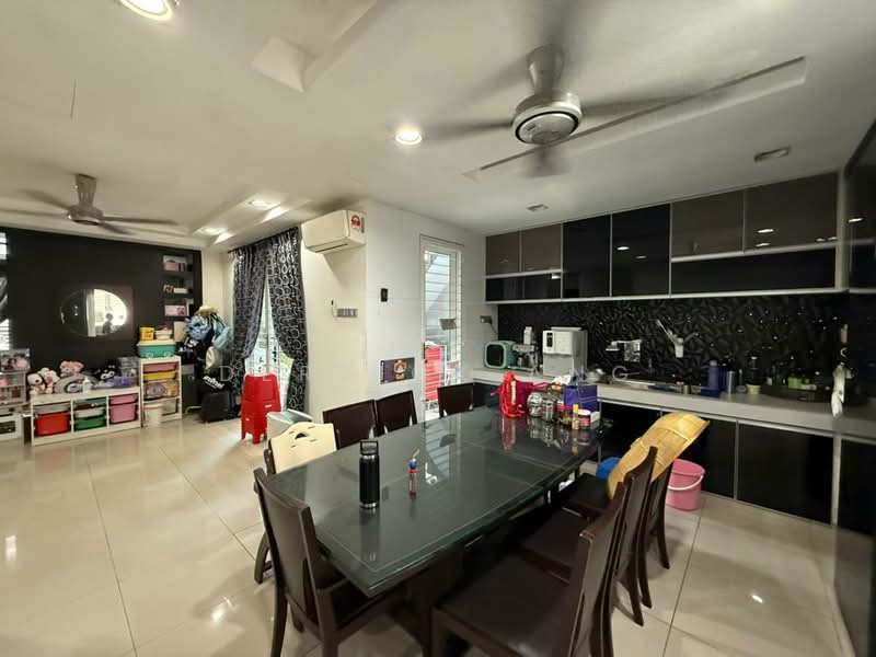Semi-Detached House for Sale in Bukit Rahman Putra (Sungai Buloh) - Derrick Ang - Dining Room - PropertyGuru.com.my