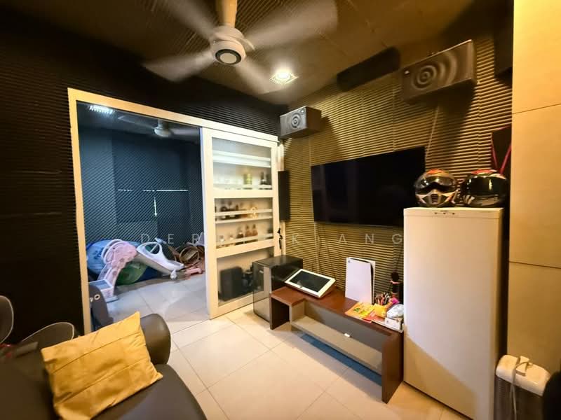 Semi-Detached House for Sale in Bukit Rahman Putra (Sungai Buloh) - Derrick Ang - Living Room - PropertyGuru.com.my