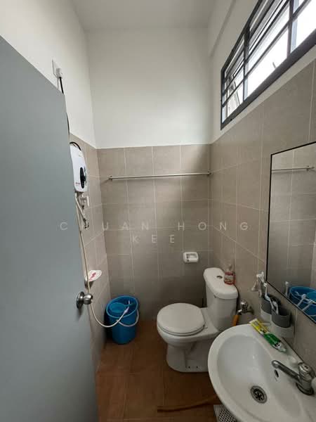 2.5-storey Terraced House for Sale in Johor Bahru (Johor) - Chuan Hong Kee - Bathroom - PropertyGuru.com.my