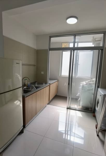 Midfields 2 untuk Untuk Disewa - RM 2,000 /bulan, Mac 2026 - Kitchen - PropertyGuru.com.my