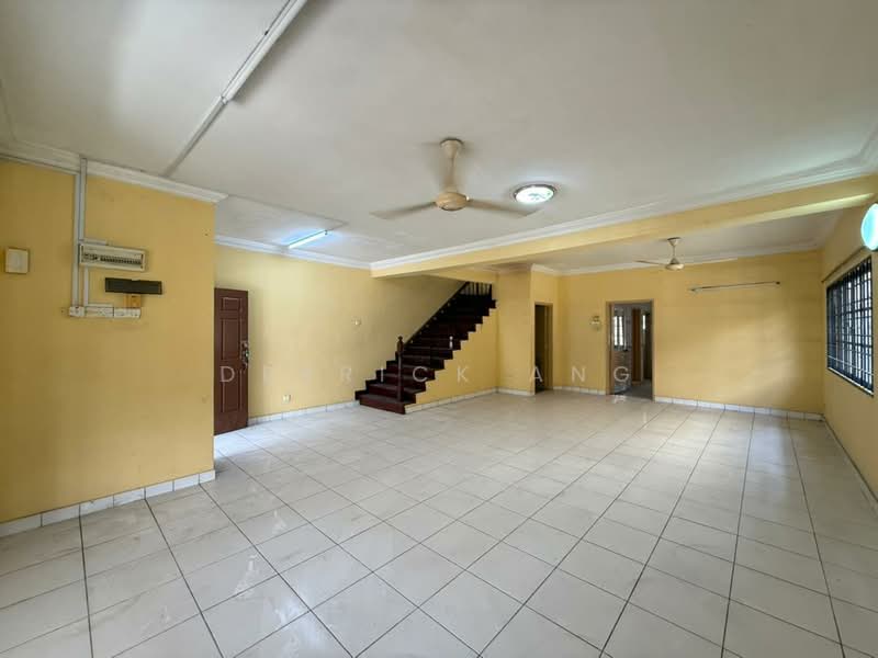Rumah Teres 2-Tingkat untuk Dijual di Bukit Rahman Putra (Sungai Buloh) - Derrick Ang - Living Room - PropertyGuru.com.my