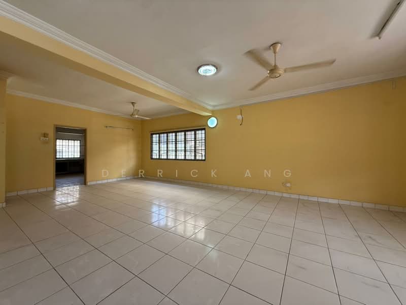 Rumah Teres 2-Tingkat untuk Dijual di Bukit Rahman Putra (Sungai Buloh) - Derrick Ang - Living Room - PropertyGuru.com.my