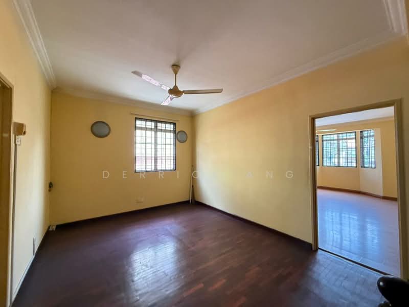 Rumah Teres 2-Tingkat untuk Dijual di Bukit Rahman Putra (Sungai Buloh) - Derrick Ang - Living Room - PropertyGuru.com.my