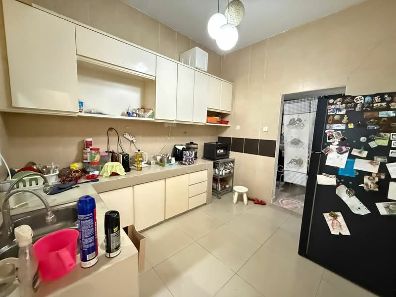 2-storey Terraced House for Sale in Taman Sri Putra Mas (Sungai Buloh) - Derrick Ang - Kitchen - PropertyGuru.com.my