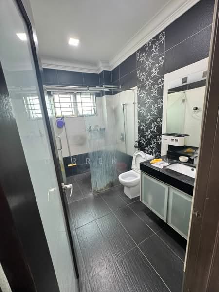 Kampung Batu Belah untuk Untuk Dijual - RM 879,999, Apr 2026 - Bathroom - PropertyGuru.com.my