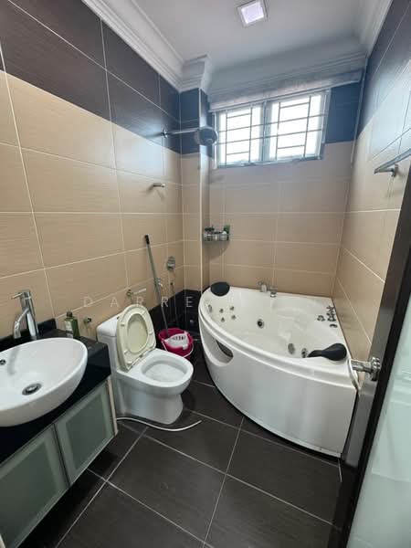 Kampung Batu Belah untuk Untuk Dijual - RM 879,999, Apr 2026 - Bathroom - PropertyGuru.com.my