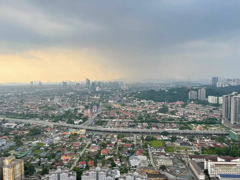 Bloomsvale Menara Vista Petaling untuk Untuk Disewa - RM 3,300 /bulan, Mac 2026 - Exterior - PropertyGuru.com.my