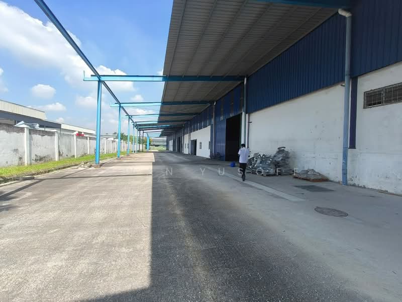 Detached Factory for Rent in Bukit Jelutong (Shah Alam) - Irwan Yusoff - Exterior - PropertyGuru.com.my