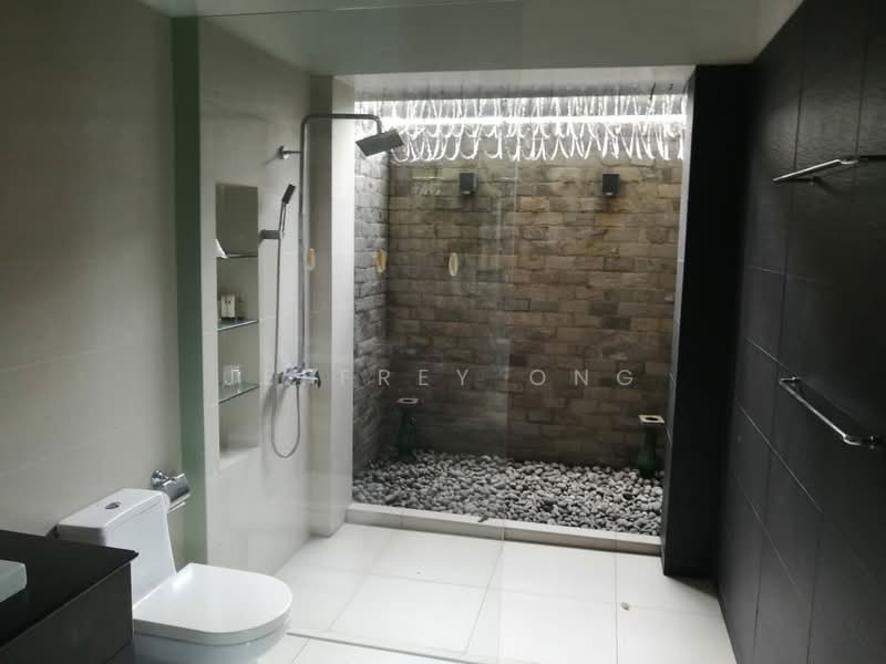 Bungalow Land for Sale in Leisure Farm (Gelang Patah) - Jeffrey Ong - Bathroom - PropertyGuru.com.my