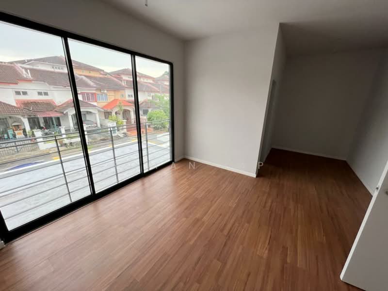 Bandar Country Homes untuk Untuk Dijual - RM 588,000, Apr 2026 - Interior - PropertyGuru.com.my