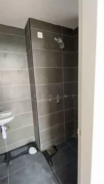 Service Residence for Sale at Midas @ Seri Alam - Stephanie Gan - Bathroom - PropertyGuru.com.my