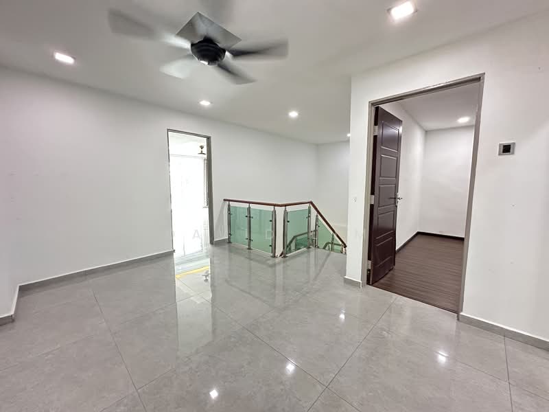 Taman Bukit Rawang Jaya untuk Untuk Dijual - RM 700,000, Apr 2026 - Interior - PropertyGuru.com.my