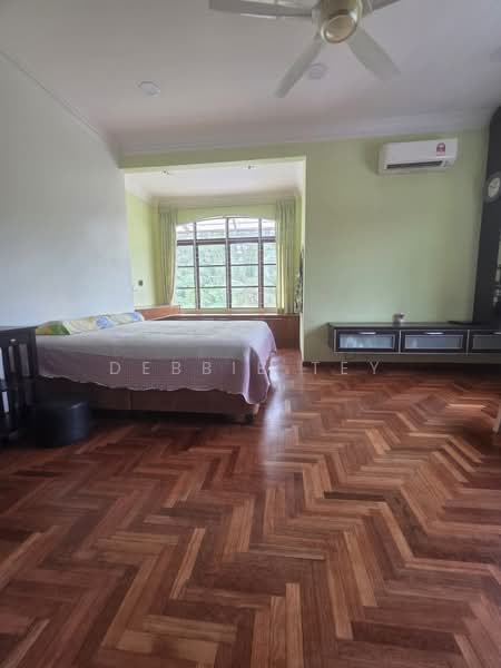 Terraced House for Sale in Bandar Putra Permai (Seri Kembangan) - Debbie Tey - Master Bedroom - PropertyGuru.com.my