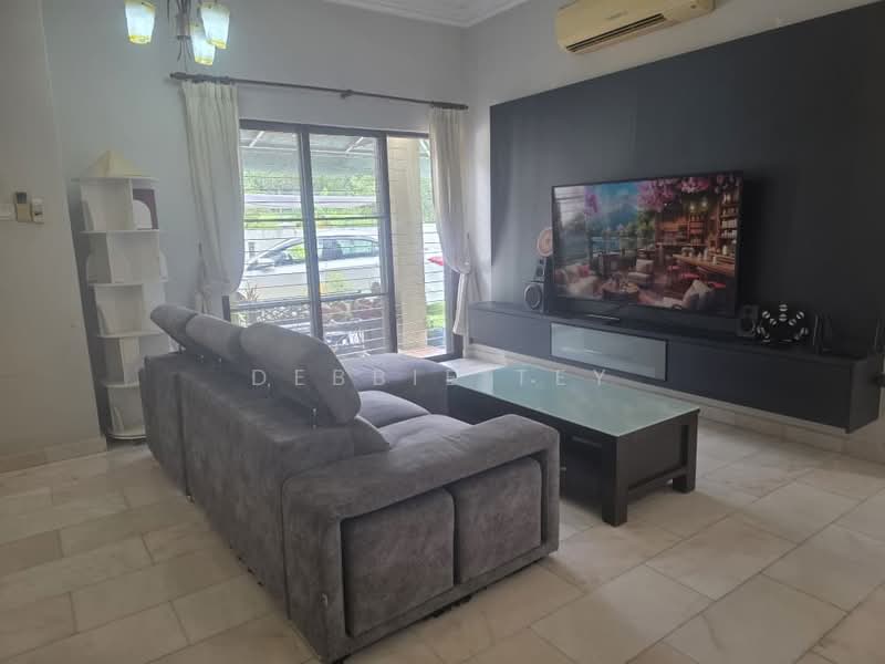 Terraced House for Sale in Bandar Putra Permai (Seri Kembangan) - Debbie Tey - Living Room - PropertyGuru.com.my