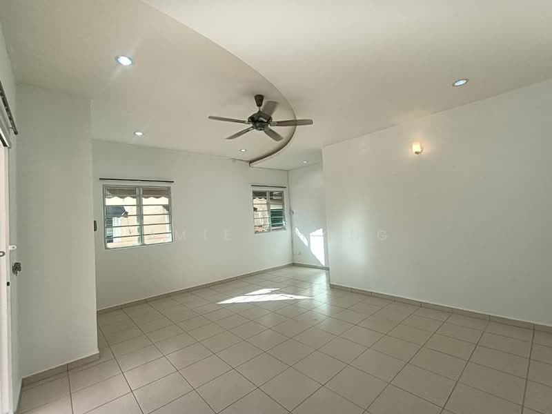 Rumah Teres 2-Tingkat untuk Dijual di Bandar Seri Botani (Ipoh) - Amie Chong - Living Room - PropertyGuru.com.my