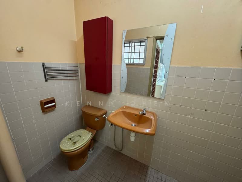 Taman Berjaya untuk Untuk Dijual - RM 590,000, Mac 2026 - Bathroom - PropertyGuru.com.my