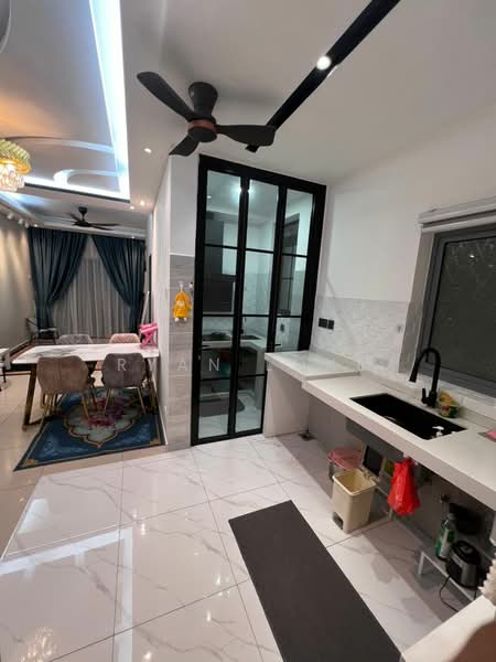 Sky Awani Residensi 3 untuk Untuk Disewa - RM 1,900 /bulan, Mac 2026 - Kitchen - PropertyGuru.com.my
