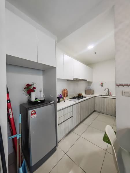 Service Residence for Rent at Kenwingston Square Garden - Grace Tham - Kitchen - PropertyGuru.com.my