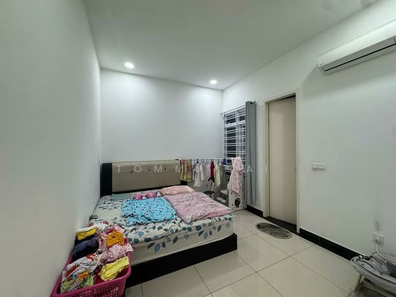 Cluster House for Sale in Setia Tropika (Johor Bahru) - Tommy Tai - Bedroom - PropertyGuru.com.my