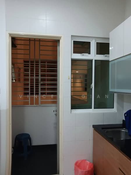 Service Residence for Rent at Skysuites @ Meldrum Hills - Vincent Gian - Kitchen - PropertyGuru.com.my