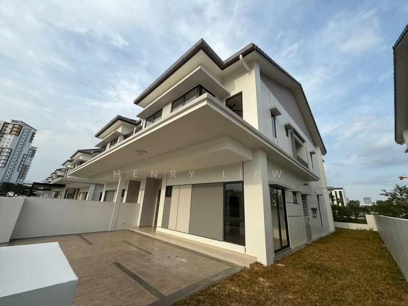 2-storey Terraced House for Rent in Cyberjaya (Selangor) - Henry Liew - Exterior - PropertyGuru.com.my