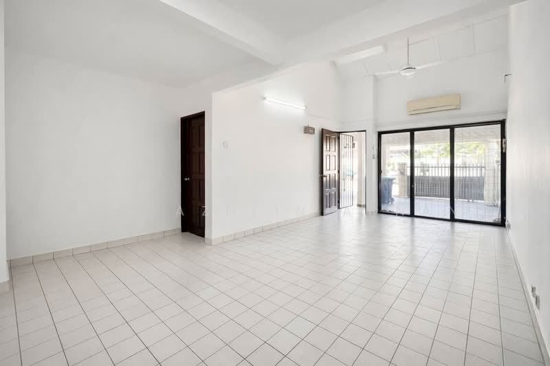 USJ 2 untuk Untuk Dijual - RM 659,000, Mac 2026 - Living Room - PropertyGuru.com.my