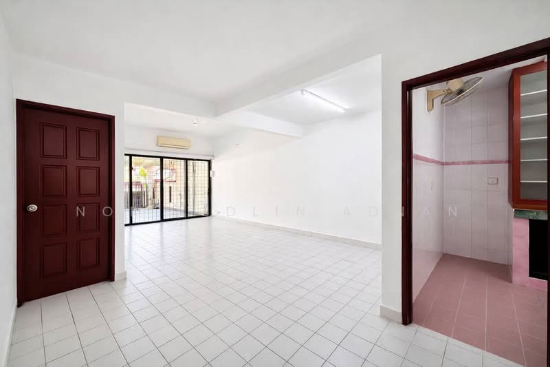 USJ 2 untuk Untuk Dijual - RM 659,000, Mac 2026 - Living Room - PropertyGuru.com.my