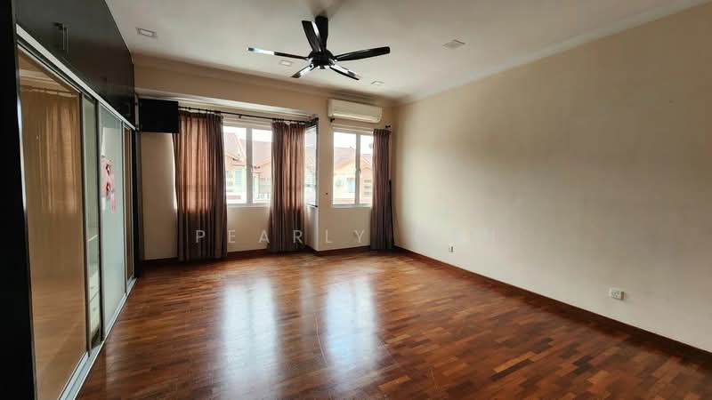 Terraced House for Sale in Kota Kemuning (Shah Alam) - Pearly Gan - Bedroom - PropertyGuru.com.my