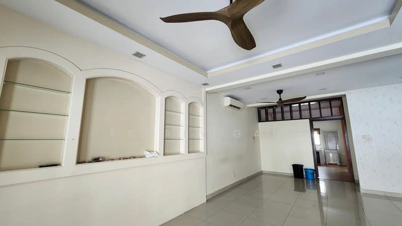 Terraced House for Sale in Kota Kemuning (Shah Alam) - Pearly Gan - Living Room - PropertyGuru.com.my