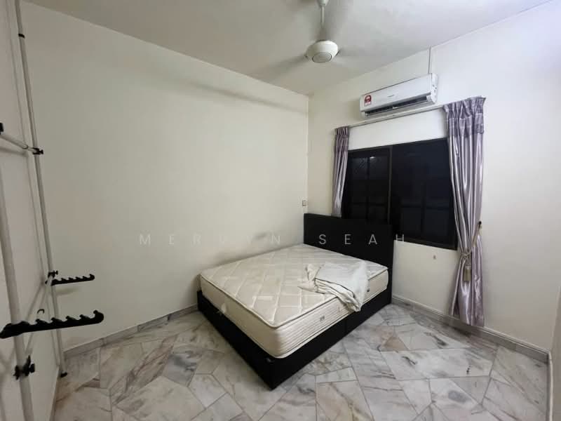 Semi-Detached House for Rent in Ayer Itam (Penang) - Mervyn Seah - Bedroom - PropertyGuru.com.my