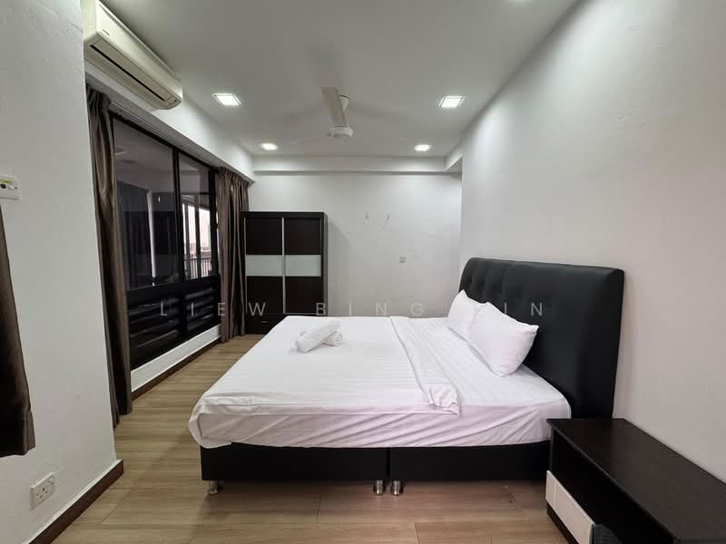 Plaza Berjaya untuk Untuk Disewa - RM 4,500 /bulan, Mac 2026 - Bedroom - PropertyGuru.com.my