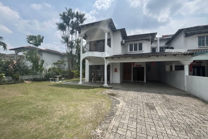 Semi-Detached House for Sale in Sungai Besi Indah (Seri Kembangan) - Lee . - Exterior - PropertyGuru.com.my