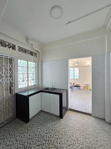 Danga Bay untuk Untuk Disewa - RM 4,500 /bulan, Mac 2026 - Kitchen - PropertyGuru.com.my