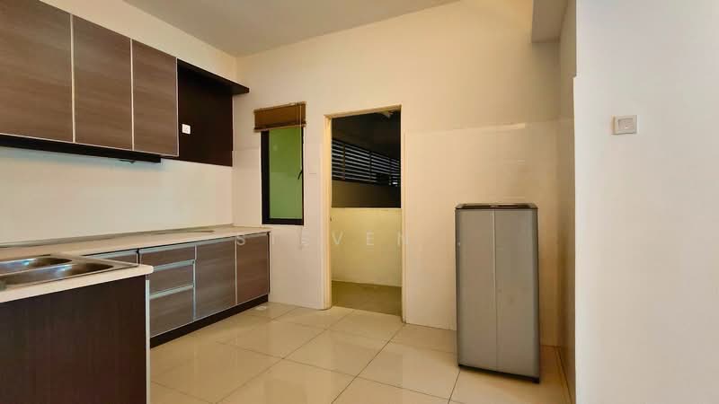 Condominium for Sale at Kinta Riverfront Hotel & Suites - Steven . - Kitchen - PropertyGuru.com.my