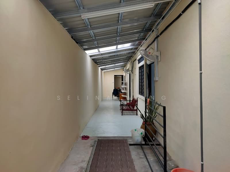 Banglo Komersial untuk Dijual di Bukit Merah (Lahat) - Selina Wong - PropertyGuru.com.my