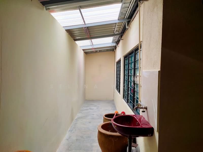 Banglo Komersial untuk Dijual di Bukit Merah (Lahat) - Selina Wong - PropertyGuru.com.my