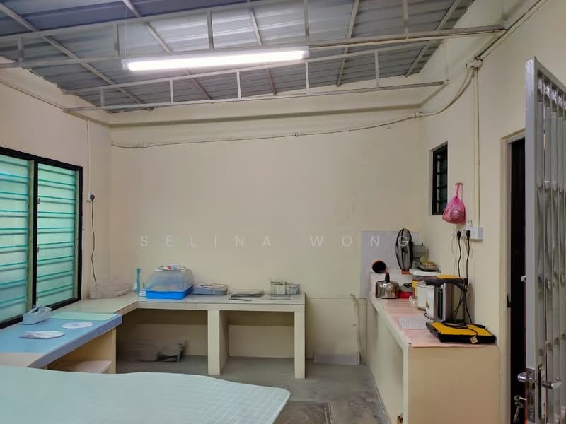 Banglo Komersial untuk Dijual di Bukit Merah (Lahat) - Selina Wong - PropertyGuru.com.my